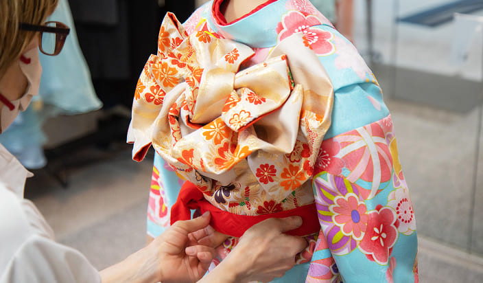 数時間経っても着崩れない着付け